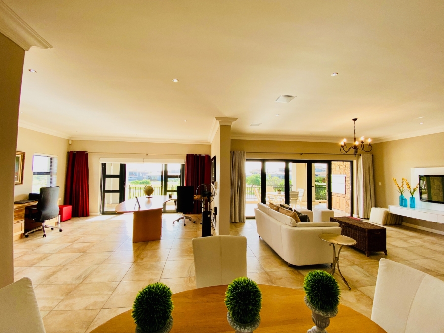 3 Bedroom Property for Sale in Country Club Western Cape